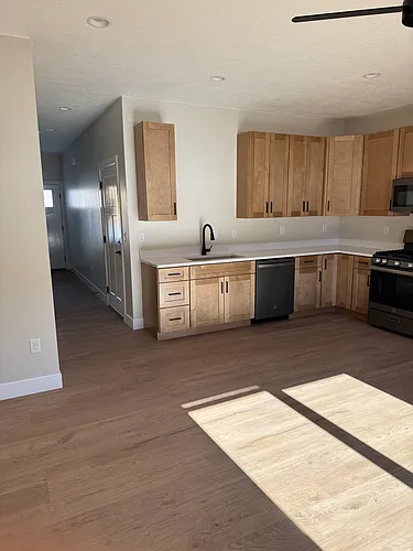 357 W Joe Thurston Way #10 Photo 1