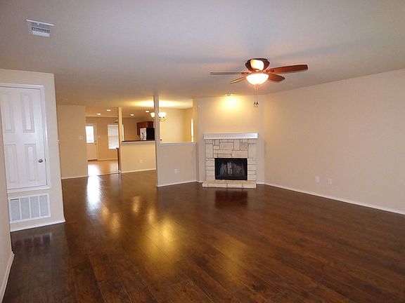 2nd image of 307 Coneflower Dr