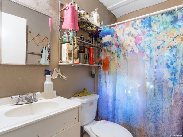 san-antonio-texas-169119936 picture