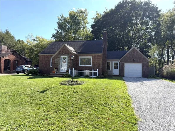4626 17th St NW, Canton, OH 44708