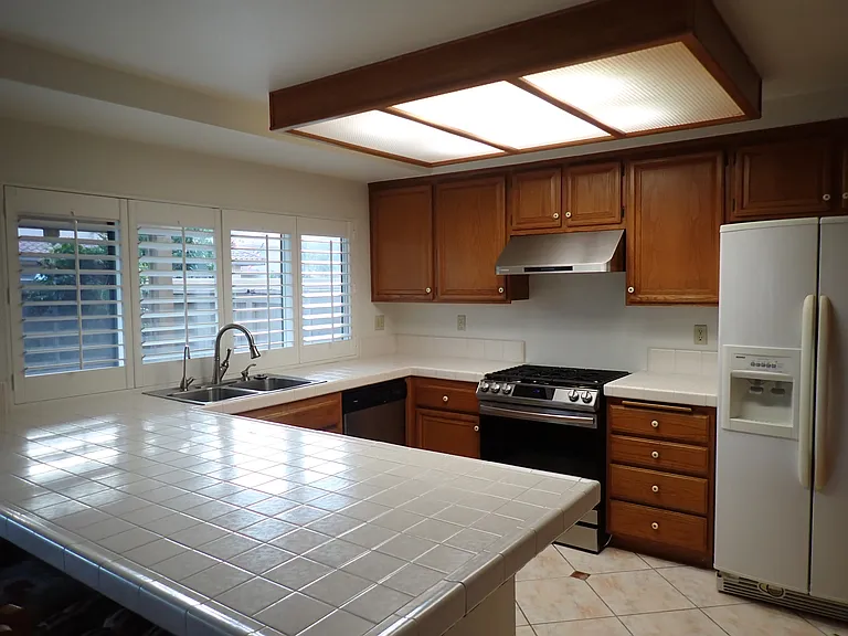 18209 Osborne Ct — Photo 9