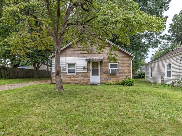 796 Lindsay Ave, Akron, OH 44306