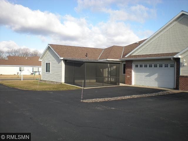 1st image of 1312 Heritage Ln