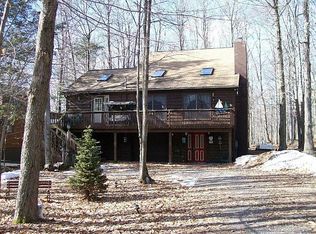 13 Lake Shore Dr, Lake Ariel, PA 18436