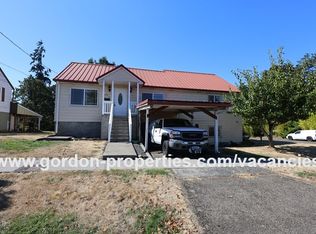 275 S 5th St #A, Saint Helens, OR 97051