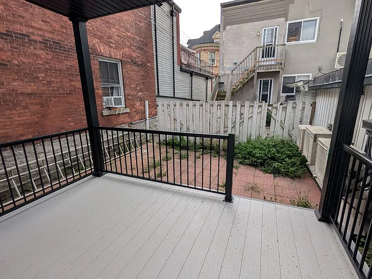 324 Laurier Ave E #MAIN — Photo 21