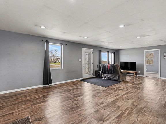 4th image of 8980 Bivens Rd
