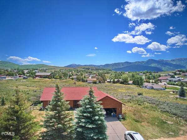 118 E Countryside Cir, Park City, UT 84098