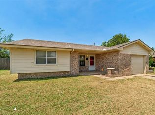 705 S Howard Ave, Moore, OK 73160