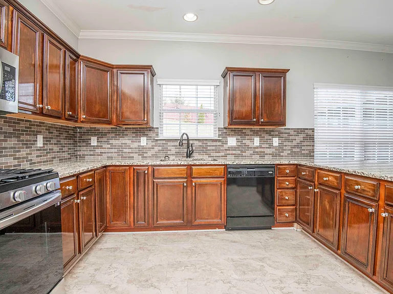 2570 Berringer Station Ln — Photo 8