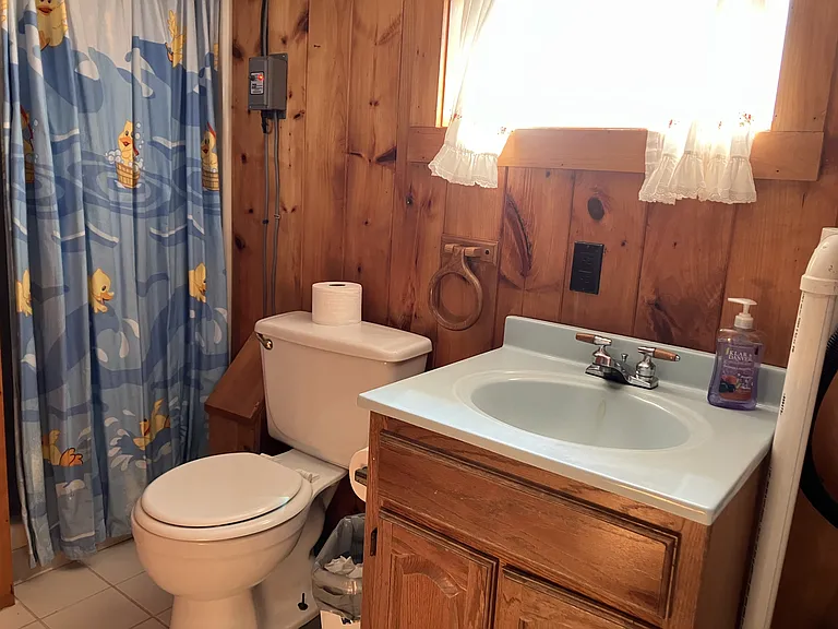 37 Westwood Rd — Photo 13