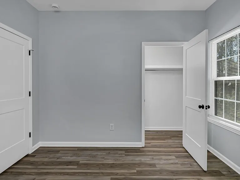32 Roberson St — Photo 16
