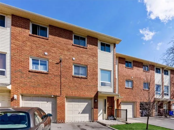 6 Loconder Dr #15, Hamilton, ON L8W 1V8