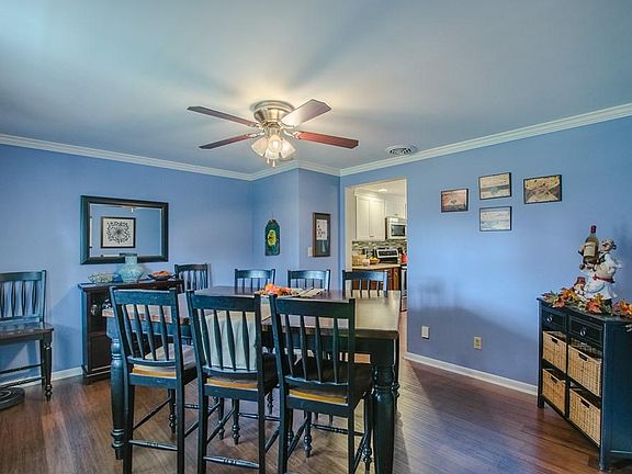 2nd image of 659 Ashwood Dr