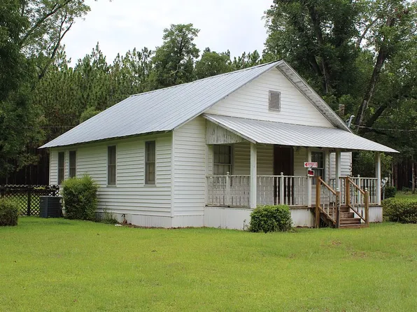 505 Harris St, Enigma, GA 31749