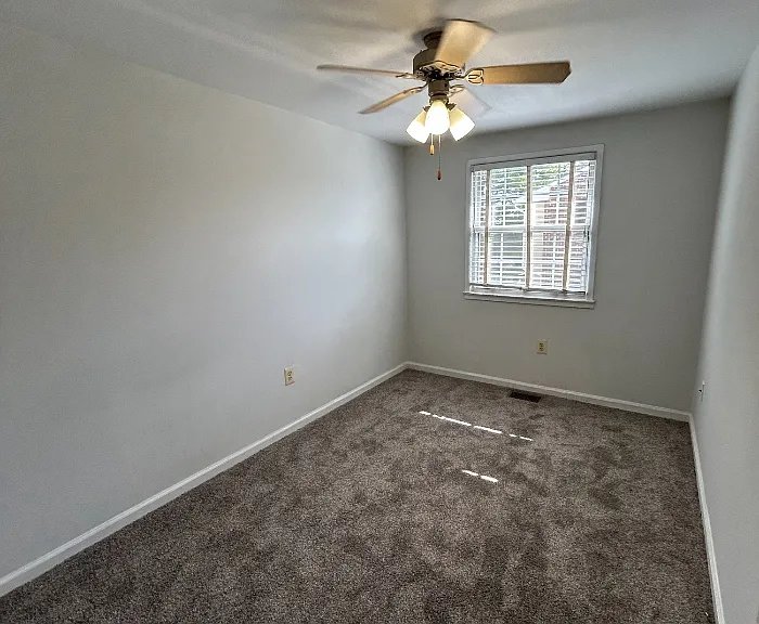 Longview — Photo 123