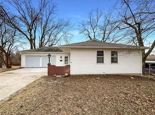 2803 Shearer Rd, Kansas City, KS 66106