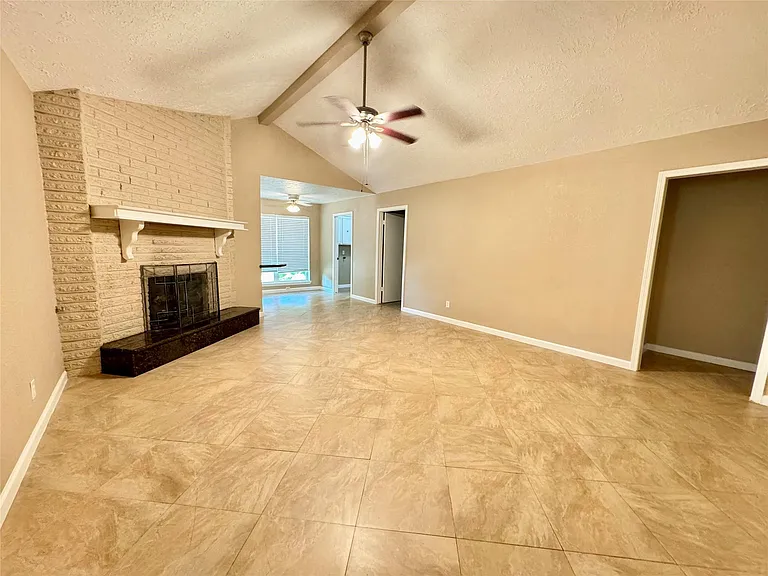 28922 Savannah Dr — Photo 8