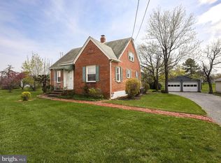 1592 Senseny Rd, Winchester, VA 22602