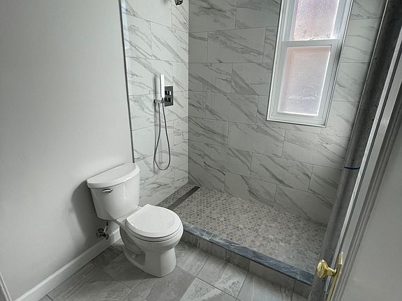 5th image of 335 E 238th St Floor 2