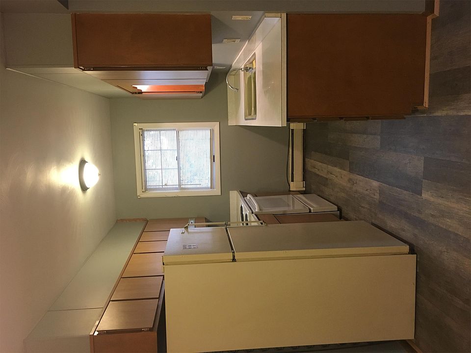 2nd image of 120 W Pine St APT 3