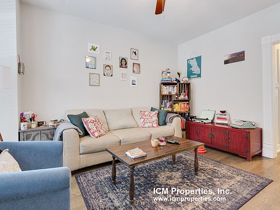 4th image of 3252 N Lakewood Ave #1