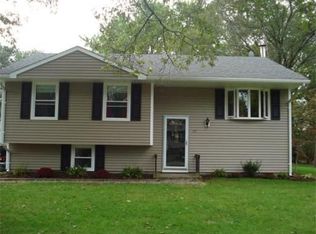 37 Chandler Dr, Marshfield, MA 02050