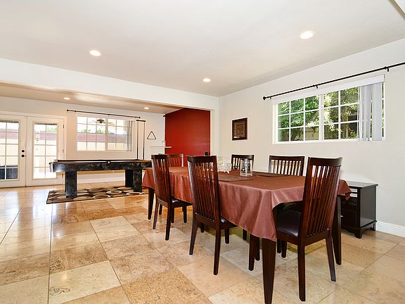 5th image of 22546 Lull St