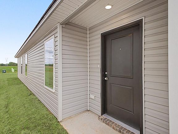 3rd image of 3644 Maggie Rd