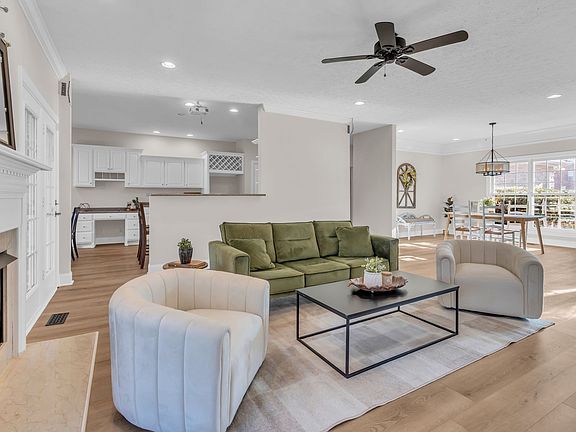 5th image of 1094 Paradise Dr