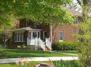 1042 Steward Rd, Steward, IL 60553