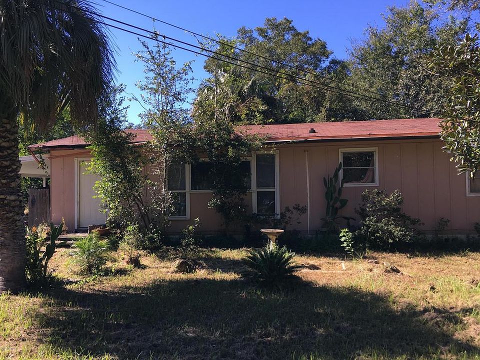 2nd image of 322 Eberly Dr