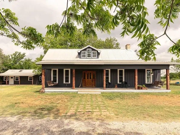 115 Red Rock Rd, Red Rock, TX 78662