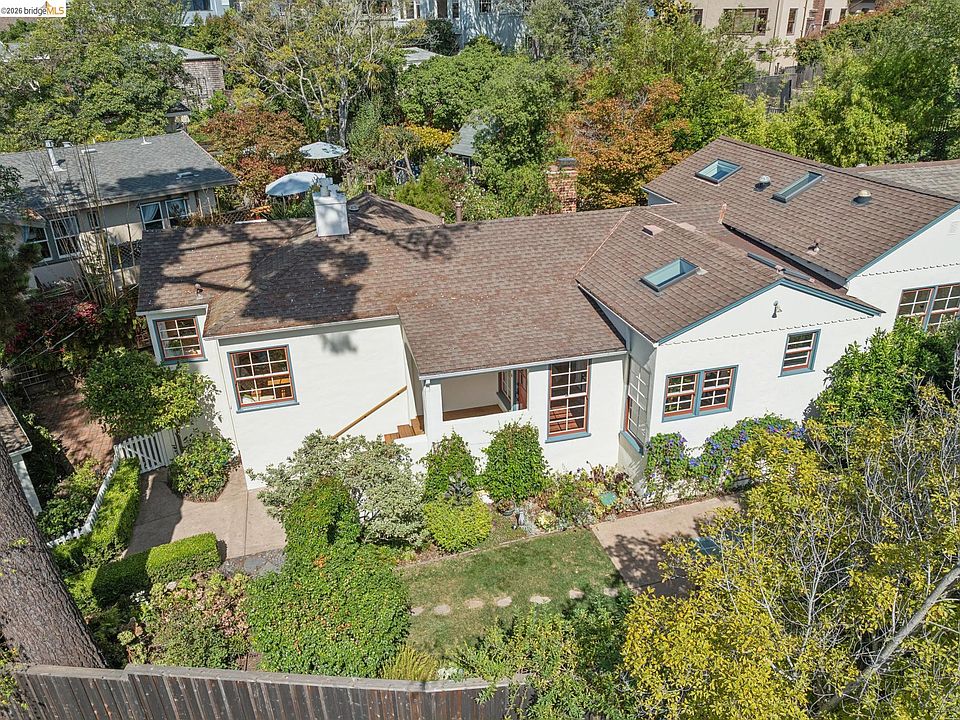 1st image of 929 Contra Costa Ave