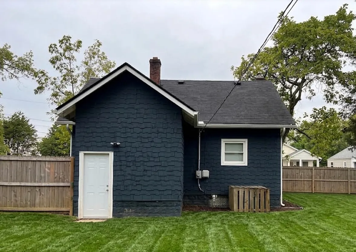 3 bed, 1000 sqft, $1,395 — Photo 2