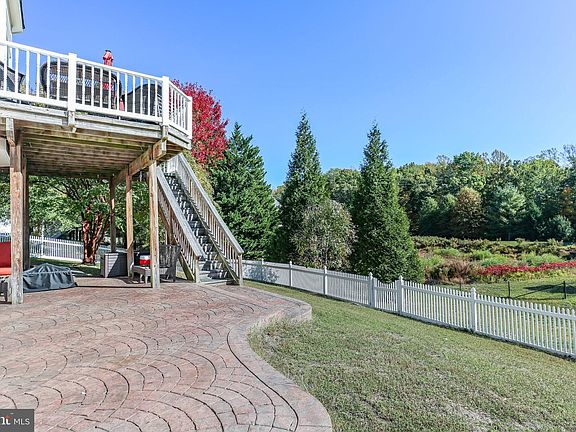 4th image of 4149 Philena St