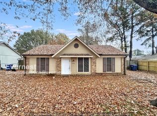 6220 Forestgate Rd, Horn Lake, MS 38637