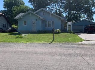 412 Roxana Ave, South Roxana, IL 62087