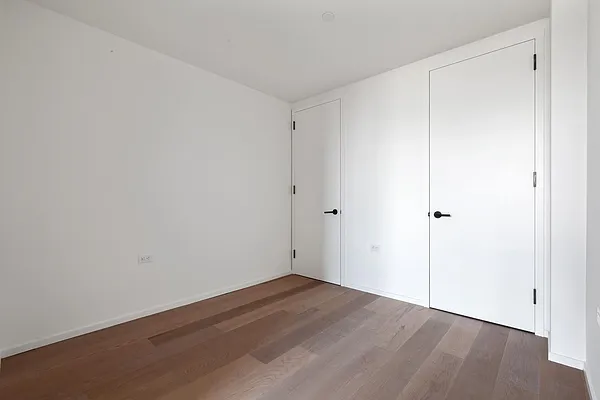 Rented by Douglas Elliman | media 16