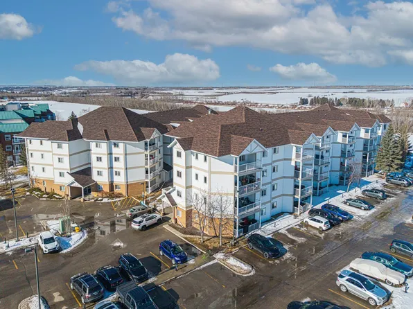 9930 100th Ave #202, Fort Saskatchewan, AB T8L 4P3