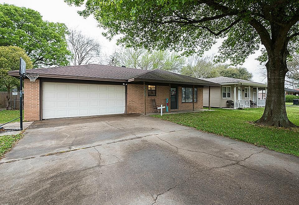 1st image of 2918 Tyler Ave