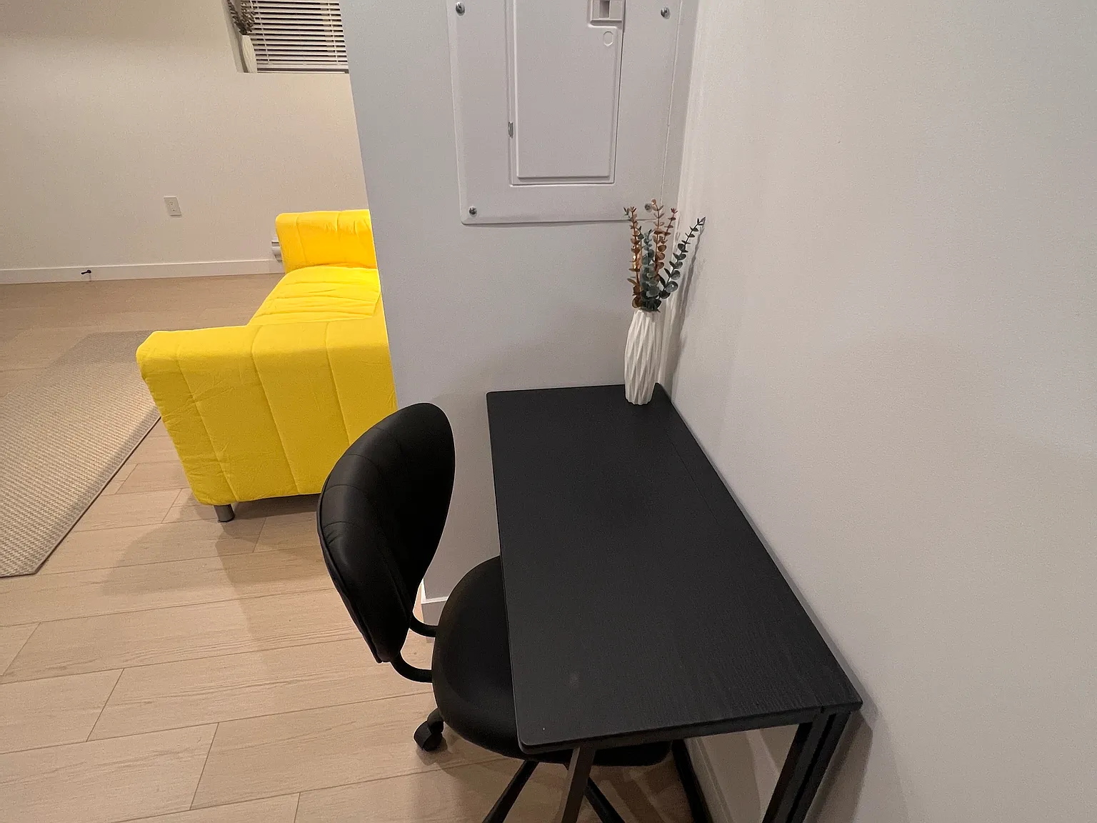 Studio, 370 sqft, $1,800 — Photo 3