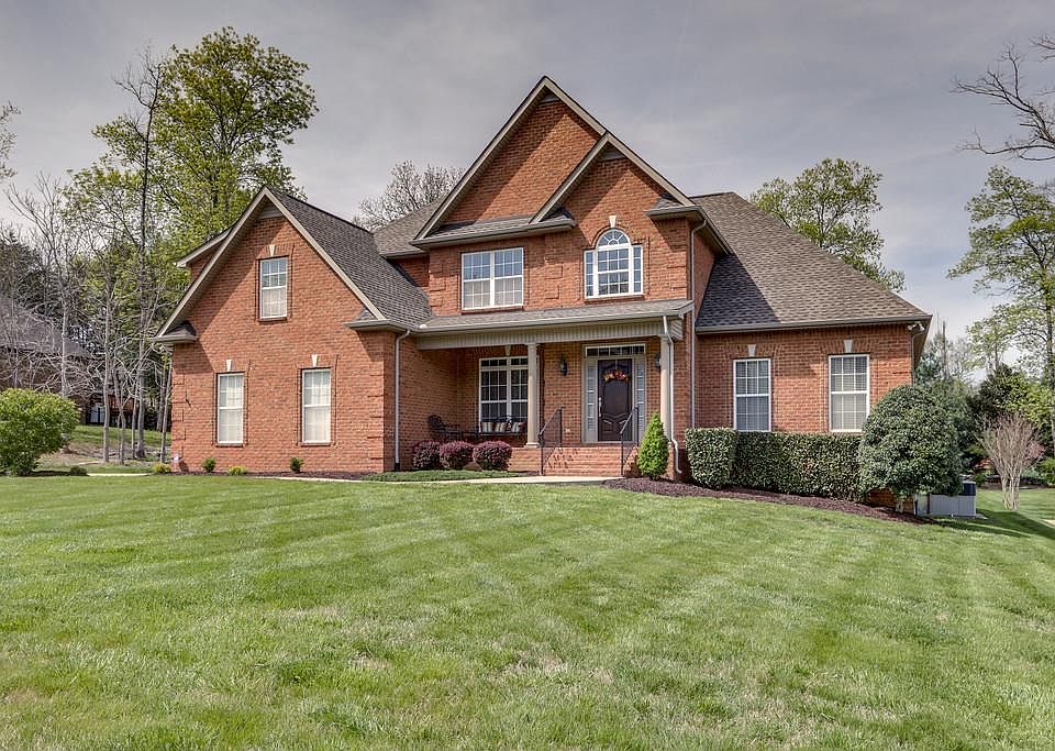 1st image of 2118 Woodcliff Dr