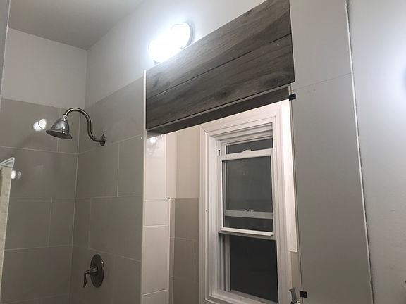 2nd image of 412 S Franklin St #4
