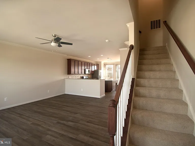 105 Gristmill Ct — Photo 16
