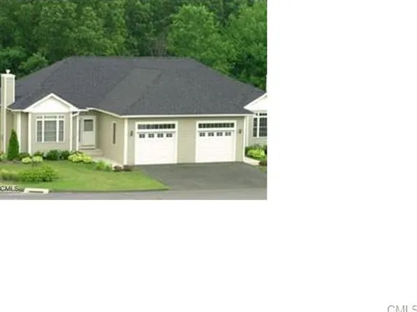 79 Pondview Cir, Beacon Falls, CT 06403