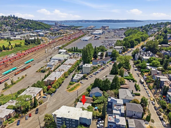 2657 Thorndyke Avenue W, Seattle, WA 98199