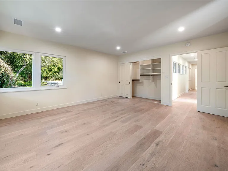 579 Hot Springs Rd — Photo 20