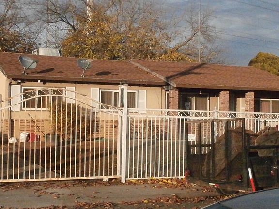 3rd image of 7721 Vallecitos Way