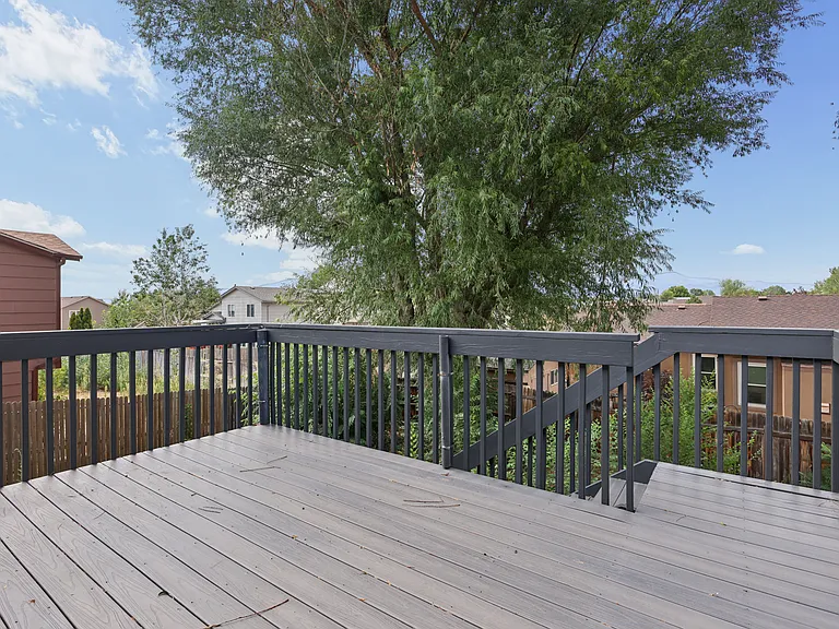 1336 Roseville Dr — Photo 25